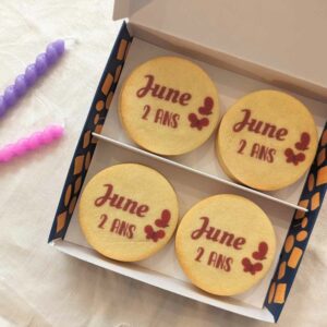 coffret-sablés-personnalisés-anniversaire biscuits personnalisés anniversaire