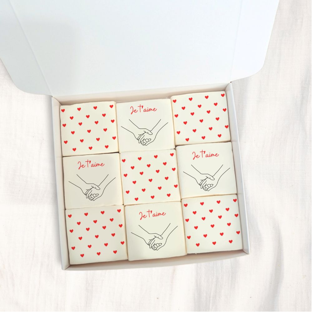 Coffret je t’aime de 9 guimauves décorées de cœurs et message amoureux, cadeau romantique gourmand pour couple et Saint-Valentin.