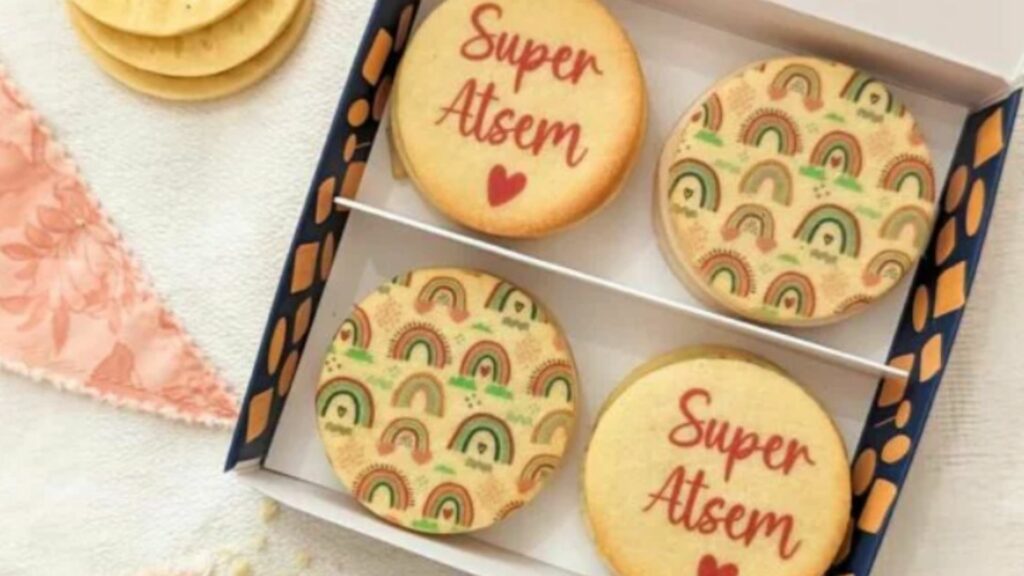 Copie de Presentation professionnel marketing sobre élégant minimaliste blanc noir(16)