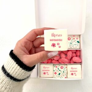 coffret chamallows avec message pour maman offret cadeau maman avec guimauves personnalisées et pralines roses
