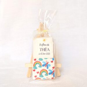 Idée cadeau baptême original, guimauves décorées.