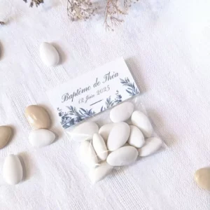 cadeau bapteme pour garcon-min-compressed sachet de dragées personnalisé pour baptême garçon
