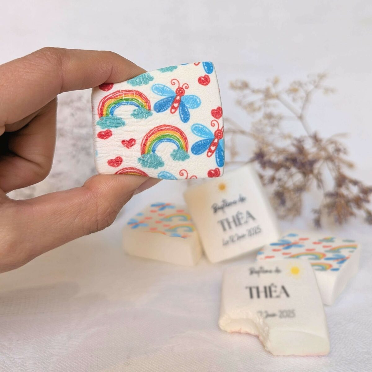 Duo de chamallow décorées pour offrir à vos invités de baptême