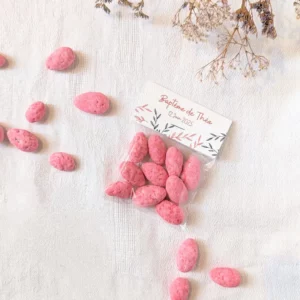 sachet de pralines roses personnalisé pour baptême