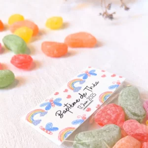 sachet de bonbons personnalisés pour cadeau invité baptême