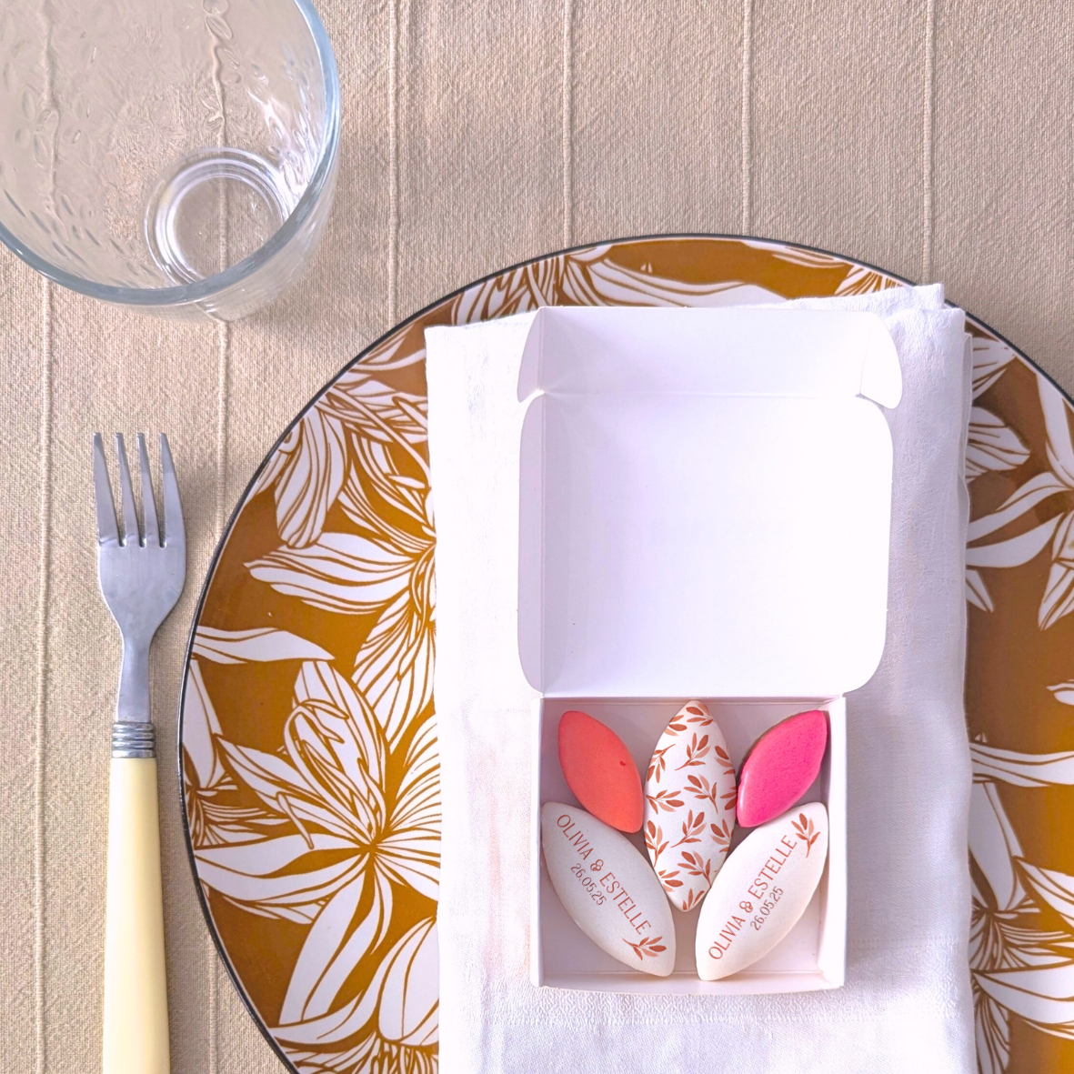 boite de calissons personnalisés theme terracotta calissons personnalisés avec prénoms pour mariage