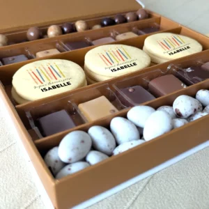 Coffret cadeau anniversaire pour papa avec biscuits personnalisés et chocolats