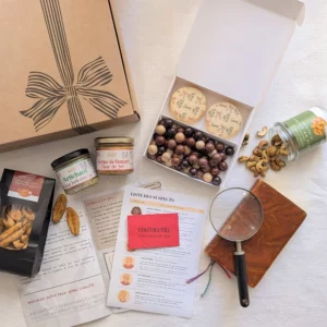 coffret cadeau gourmand budget, box gourmande noël personnalisable, alternative panier garni
